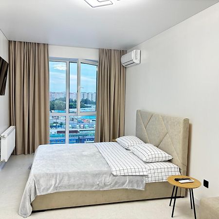 Dream Town Apartaments Біля Залізничного Вокзалу Lutsʼk Εξωτερικό φωτογραφία